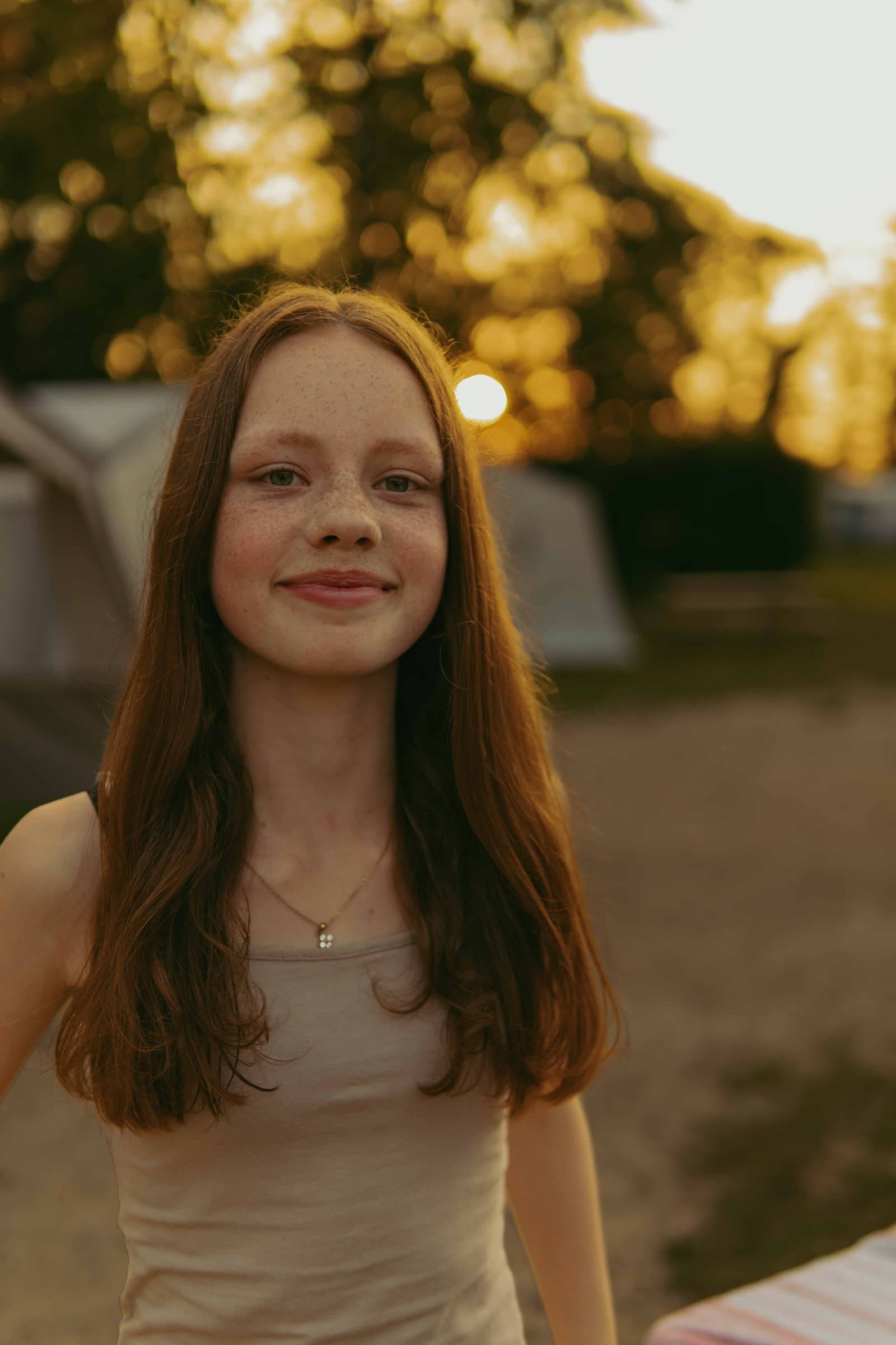 Portrait im Gegenlicht der goldenen Stunde